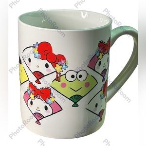 Vintage rare Sanrio mug. Japanese fan with Hello Kitty and friends.